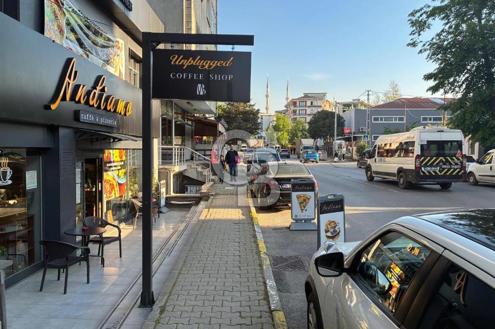 Çekmeköy Çatalmeşe Mh Reşadiye Caddesi Üzerinde 45 m² Dükkan