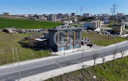 HADIMKÖY MERKEZ 4 KATLI TİCARİ KİRALIK BİNA