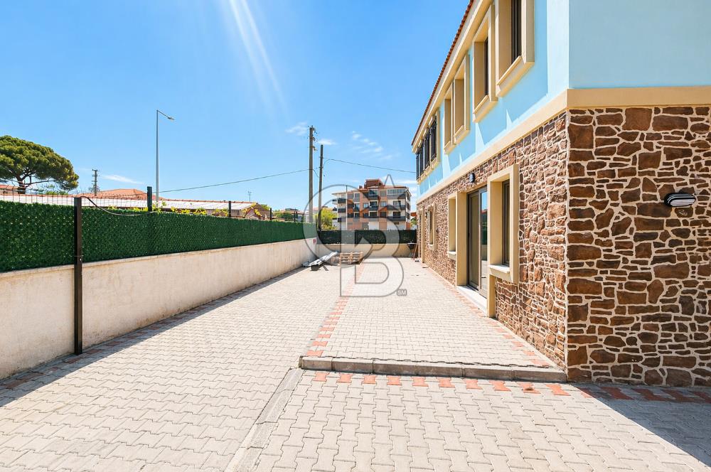 Ayvalık Altınovada Satılık Lüks 3+1 Taş Villa