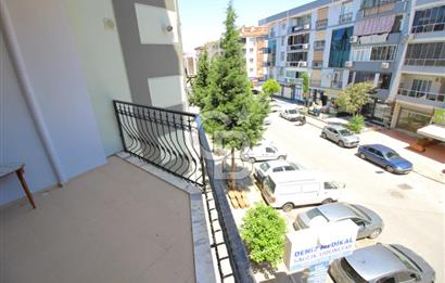 Gaziemir Gazi Mah.de Belediye Sokağı 3+1 Arakat Kiralık Daire