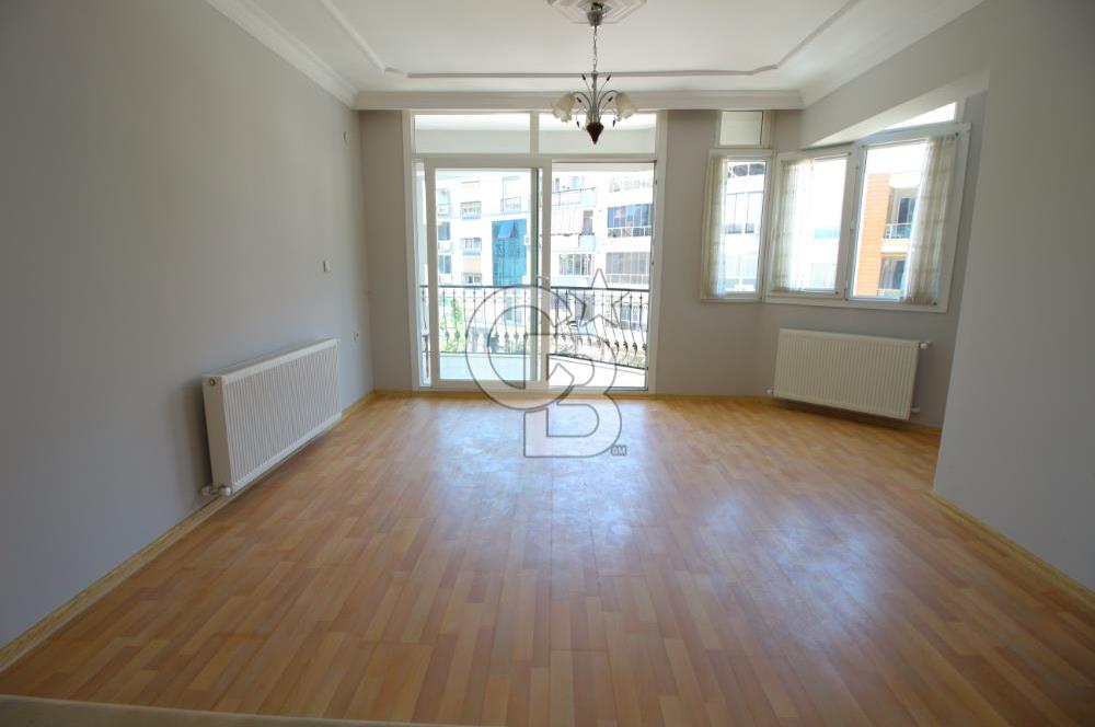 Gaziemir Gazi Mah.de Belediye Sokağı 3+1 Arakat Kiralık Daire