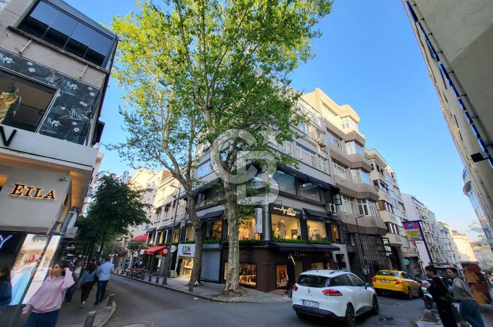 Nişantaşı Teşvikiye'de Devren Kiralık Dükkan