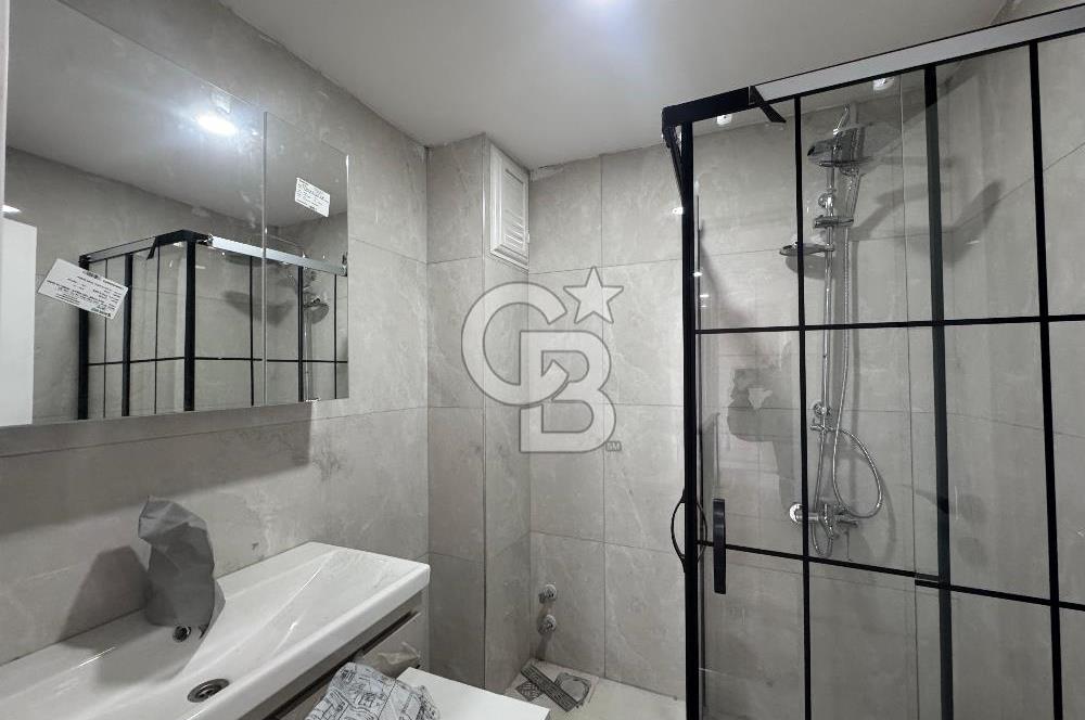 SATILIK, ARNAVUTKÖY MERKEZDE AVLU ALIŞ VERİŞ MERKEZİNE ÇOK YAKIN