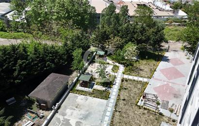 SATILIK, ARNAVUTKÖY MERKEZDE AVLU ALIŞ VERİŞ MERKEZİNE ÇOK YAKIN