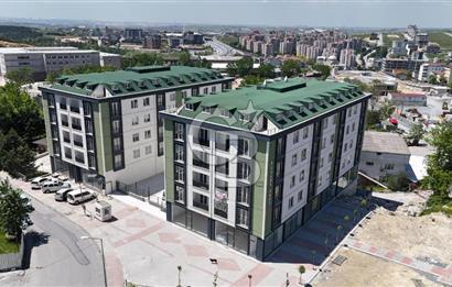 SATILIK, ARNAVUTKÖY MERKEZDE AVLU ALIŞ VERİŞ MERKEZİNE ÇOK YAKIN