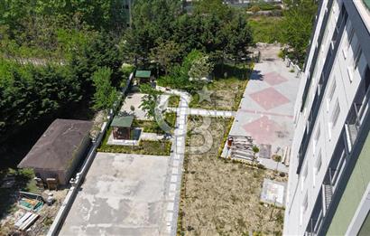 SATILIK, ARNAVUTKÖY MERKEZDE AVLU ALIŞ VERİŞ MERKEZİNE ÇOK YAKIN