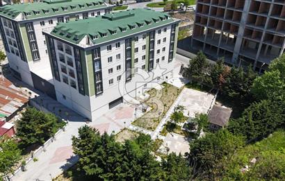 SATILIK, ARNAVUTKÖY MERKEZDE AVLU ALIŞ VERİŞ MERKEZİNE ÇOK YAKIN