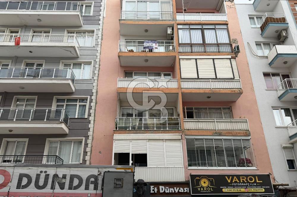 Balçova Sakarya Ana Cadde Üzeri Satılık Tadilatlı Daire