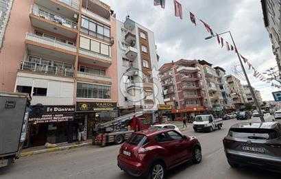 Balçova Sakarya Ana Cadde Üzeri Satılık Tadilatlı Daire