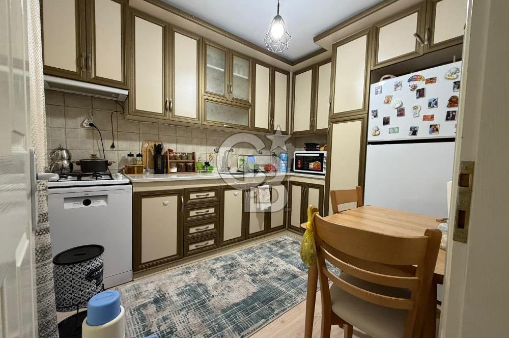 Balçova Sakarya Ana Cadde Üzeri Satılık Tadilatlı Daire