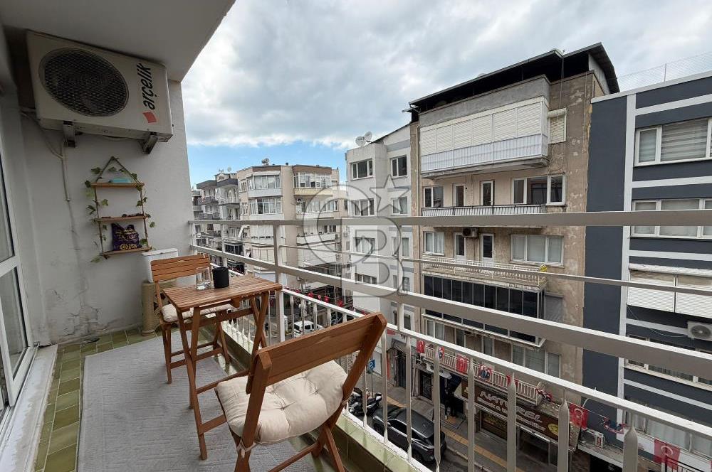 Balçova Sakarya Ana Cadde Üzeri Satılık Tadilatlı Daire