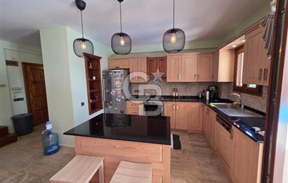 CB GİZ'DEN Kalkan'da Satılık manzaralı lüks villa (425 m2 arsa)