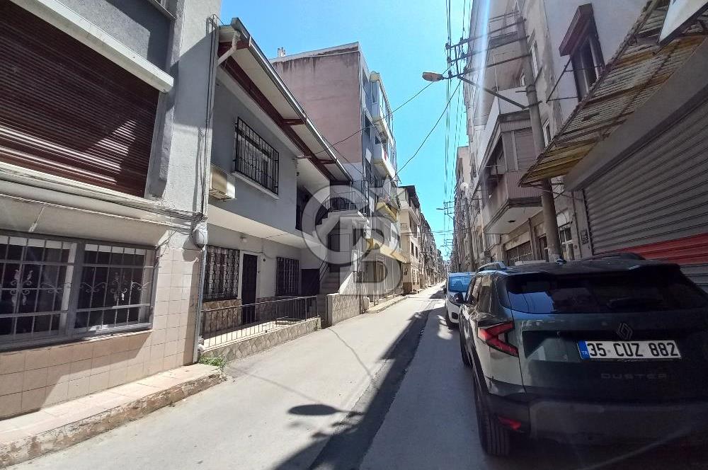 Karabağlar Bahçelievler de satılık dubleks 2+1 daire 