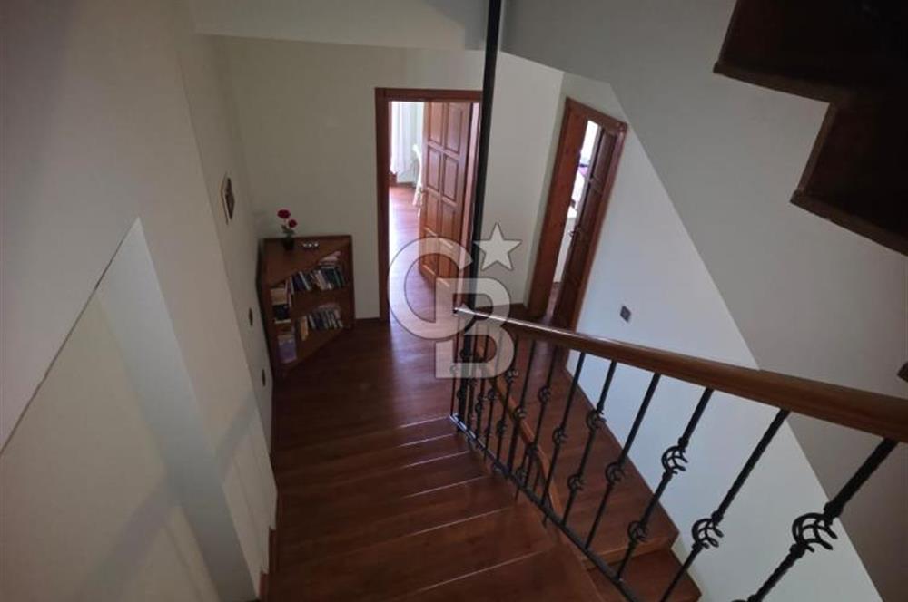 CB GİZ'DEN Kalkan'da Satılık manzaralı lüks villa (425 m2 arsa)