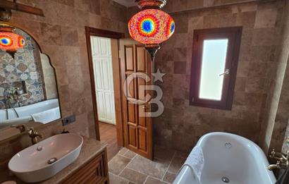 CB GİZ'DEN Kalkan'da Satılık manzaralı lüks villa (425 m2 arsa)