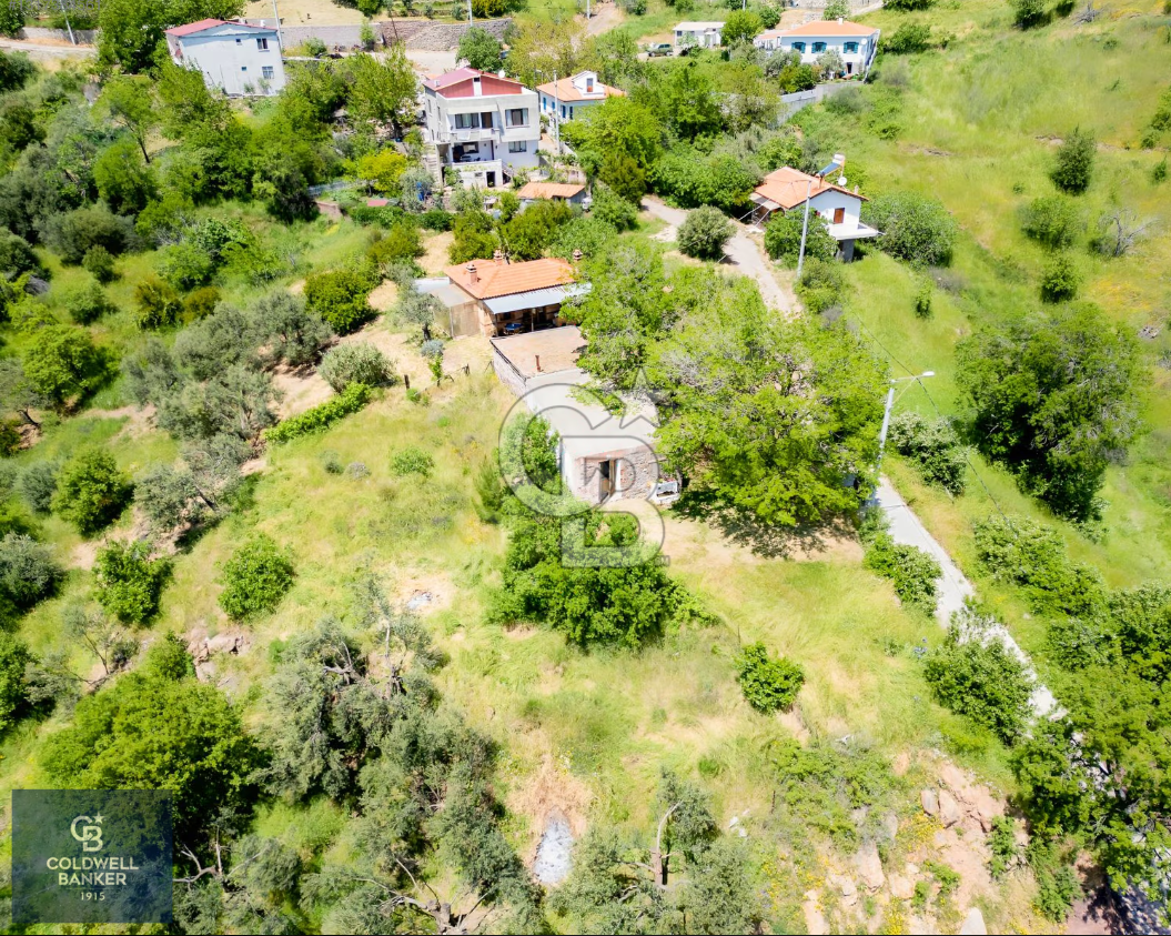 Çanakkale Ayvacık Küçükçetmi Köyü 3798 M2 Köy İçi İmarlı Arsa!