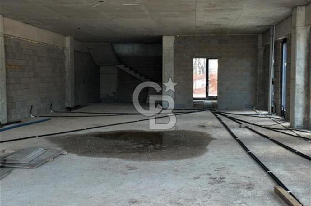 Beytepe’de 777 m² Net Kullanım Alanlı, Geniş Bahçeli Natamam Villa