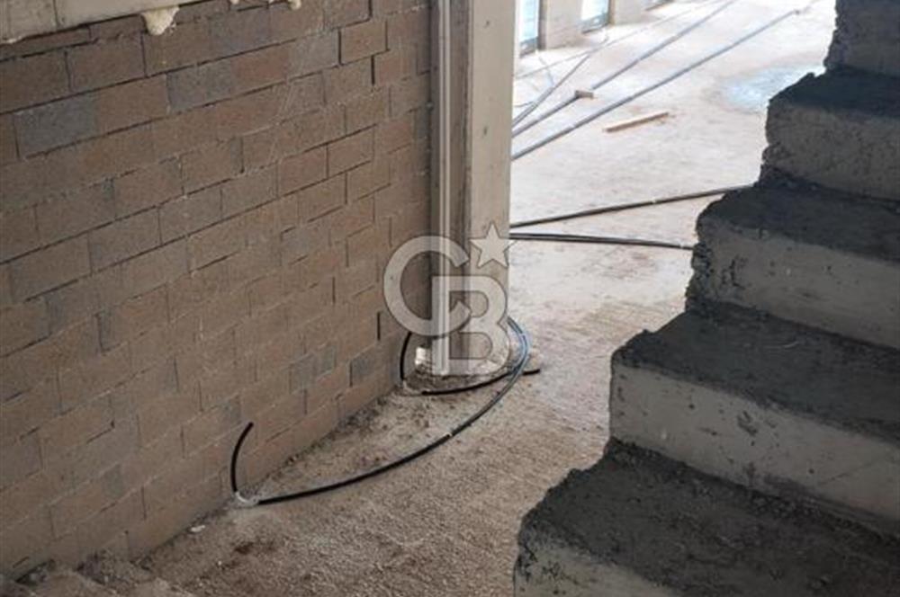 Beytepe’de 777 m² Net Kullanım Alanlı, Geniş Bahçeli Natamam Villa