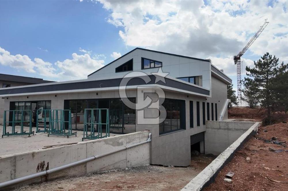 Beytepe’de 777 m² Net Kullanım Alanlı, Geniş Bahçeli Natamam Villa