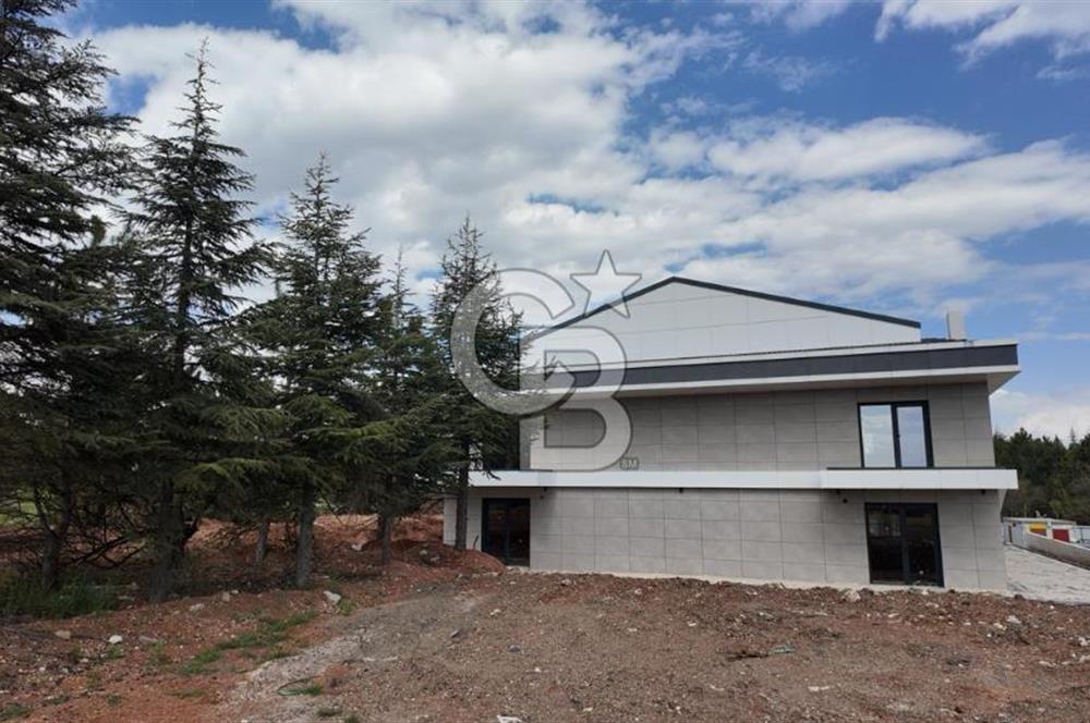 Beytepe’de 777 m² Net Kullanım Alanlı, Geniş Bahçeli Natamam Villa