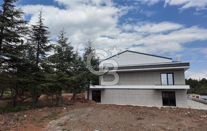 Beytepe’de 777 m² Net Kullanım Alanlı, Geniş Bahçeli Natamam Villa