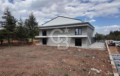 Beytepe’de 777 m² Net Kullanım Alanlı, Geniş Bahçeli Natamam Villa