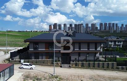 Beytepe’de 777 m² Net Kullanım Alanlı, Geniş Bahçeli Natamam Villa