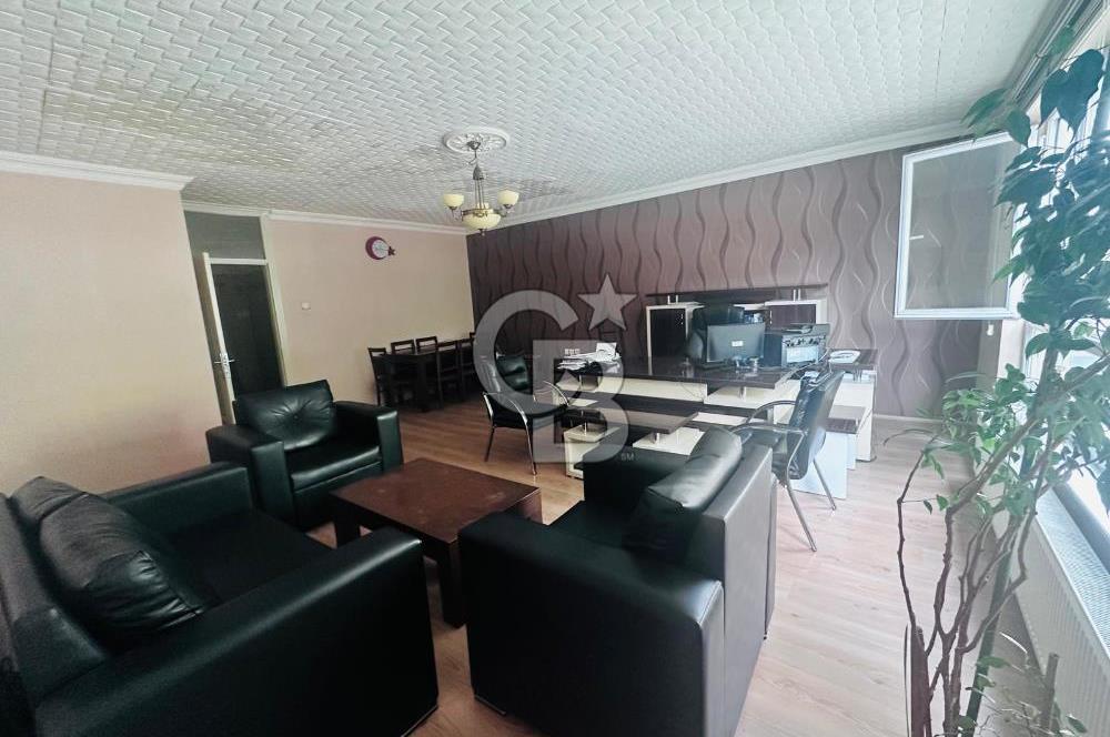 DEMİRTEPE METROSUNA 100 M MESAFEDE 2+1 SATILIK DAİRE OFİS 