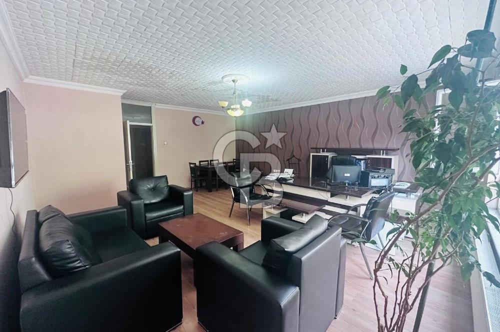 DEMİRTEPE METROSUNA 100 M MESAFEDE 2+1 SATILIK DAİRE OFİS 
