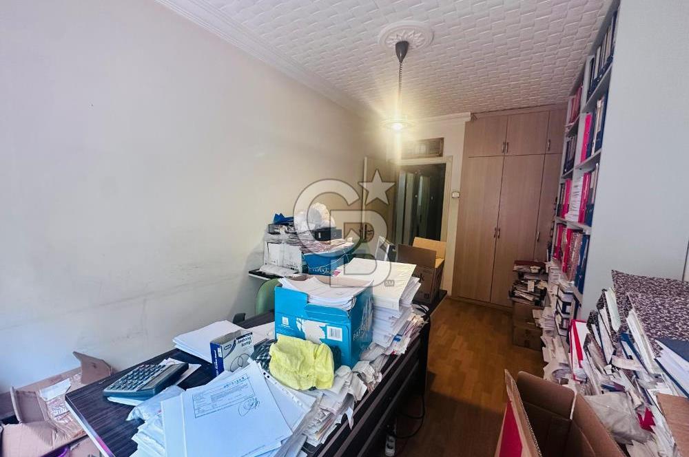 DEMİRTEPE METROSUNA 100 M MESAFEDE 2+1 SATILIK DAİRE OFİS 