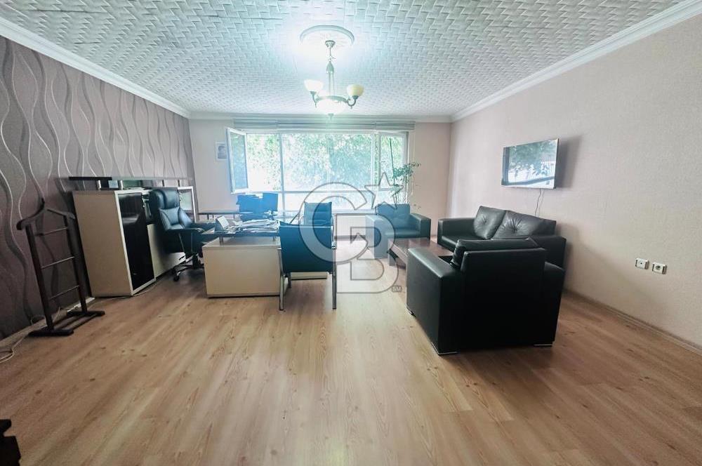 DEMİRTEPE METROSUNA 100 M MESAFEDE 2+1 SATILIK DAİRE OFİS 
