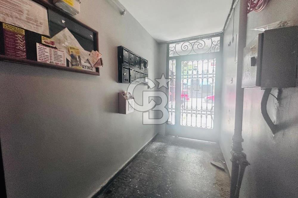 DEMİRTEPE METROSUNA 100 M MESAFEDE 2+1 SATILIK DAİRE OFİS 