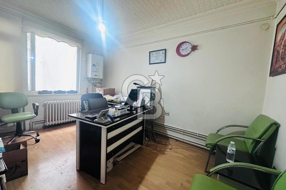 DEMİRTEPE METROSUNA 100 M MESAFEDE 2+1 SATILIK DAİRE OFİS 