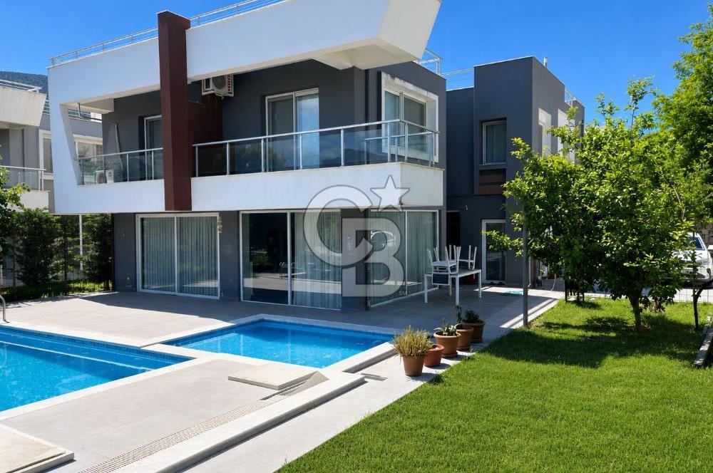 Havuzlu Bahçeli 5+1 Satılık Villa - Yok Bu Fiyata