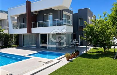 Havuzlu Bahçeli 5+1 Satılık Villa - Yok Bu Fiyata