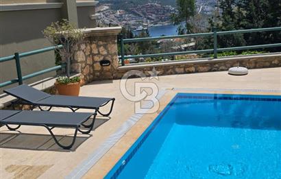 CB GİZ'DEN Kalkan'da Satılık manzaralı lüks villa (425 m2 arsa)