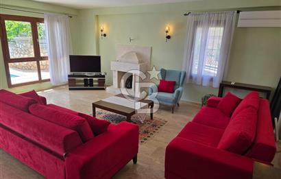 CB GİZ'DEN Kalkan'da Satılık manzaralı lüks villa (425 m2 arsa)