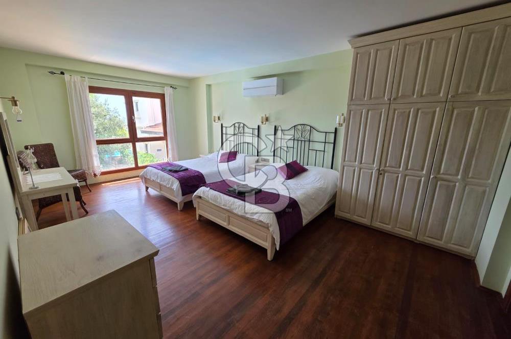 CB GİZ'DEN Kalkan'da Satılık manzaralı lüks villa (425 m2 arsa)