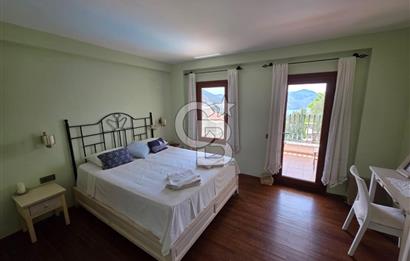 CB GİZ'DEN Kalkan'da Satılık manzaralı lüks villa (425 m2 arsa)