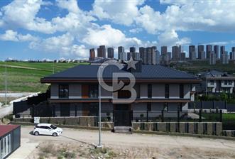 Beytepe’de 777 m² Net Kullanım Alanlı, Geniş Bahçeli Natamam Villa - 5 - 349579
