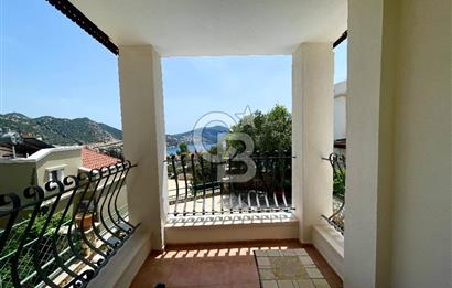 CB GİZ'DEN Kalkan'da Satılık manzaralı lüks villa (425 m2 arsa)
