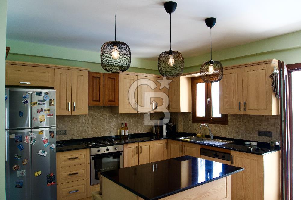 CB GİZ'DEN Kalkan'da Satılık manzaralı lüks villa (425 m2 arsa)