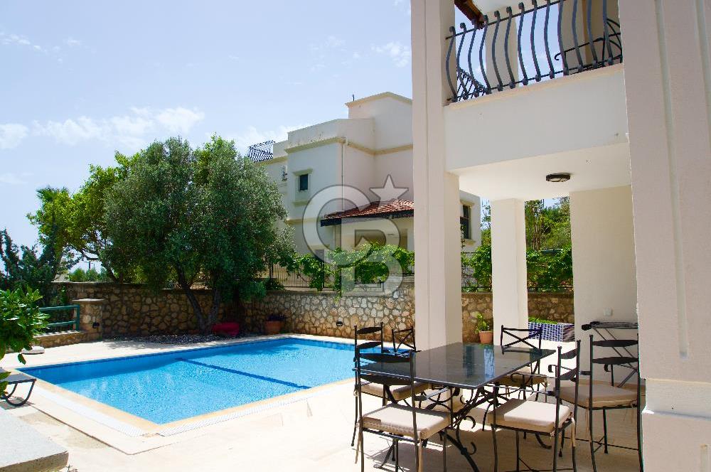 CB GİZ'DEN Kalkan'da Satılık manzaralı lüks villa (425 m2 arsa)