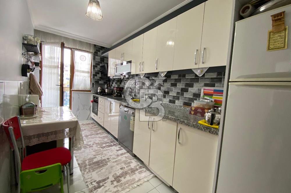 SANCAKTEPE MERVE MAH.DE SİTE İÇİ ARA KAT 2+1 100m² SATILIK DAİRE