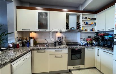 Emsalsiz Boğaz Manzarası Cihangir Kumrulu Sokakta 100 m2 Satılık