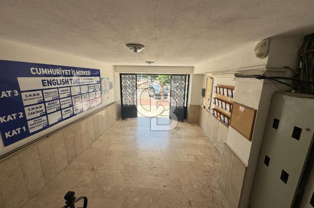 DİDİM KENT MEYDANINDA SATILIK OFİS