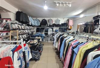 MENEMEN’DE CADDE ÜSTÜ | YÜKSEK CİROLU FULL STOKLU DEVREN KİRALIK GİYİM MAĞAZASI - 3 - 349602
