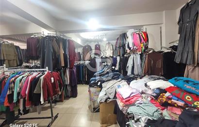 MENEMEN’DE CADDE ÜSTÜ | YÜKSEK CİROLU FULL STOKLU DEVREN KİRALIK GİYİM MAĞAZASI