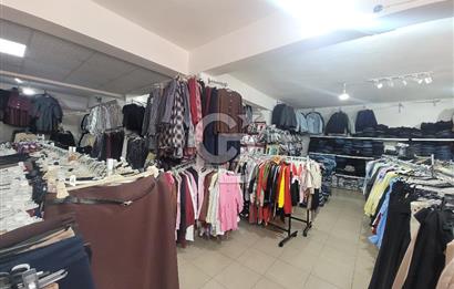 MENEMEN’DE CADDE ÜSTÜ | YÜKSEK CİROLU FULL STOKLU DEVREN KİRALIK GİYİM MAĞAZASI
