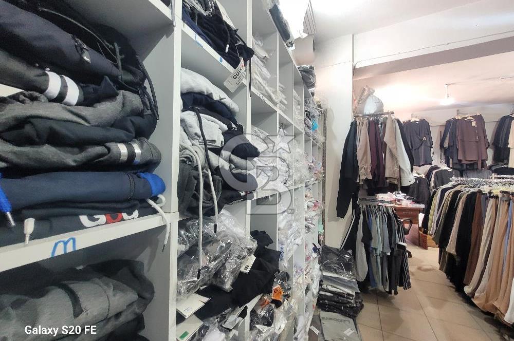 MENEMEN’DE CADDE ÜSTÜ | YÜKSEK CİROLU FULL STOKLU DEVREN KİRALIK GİYİM MAĞAZASI